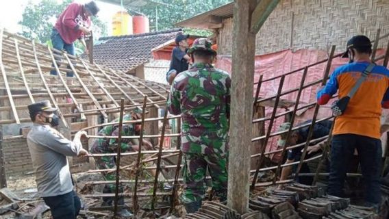Tanah Longsor di Trenggalek Sebabkan Dua Rumah Warga Rusak