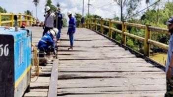 Kukar Regency Government Allocates IDR 1.5 Billion Funds To Repair The Tanjung Limau-Muara Badak Bridge