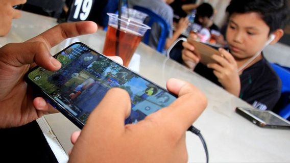 قصة رجل الدين الآتشيه تصدر فتوى حرام وألعاب PUBG والمثالية