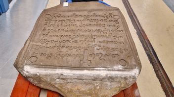 هولندا تعيد قطعتين تاريخيتين من القرآن الكريم تقعان في تبوك