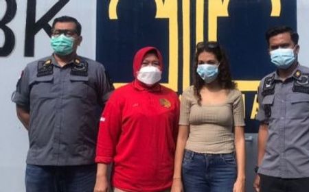 Wanita Pembunuh Ibunya di Bali Sudah Bebas, Dideportasi ke AS dan Dicekal ke Indonesia