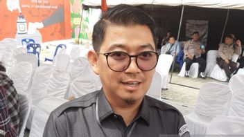 Berhasil Dicegah,  Rupanya Stiker di Beras yang Dibagikan ke Warga Tanjungpinang Bergambar Cakada Lis Darmansyah