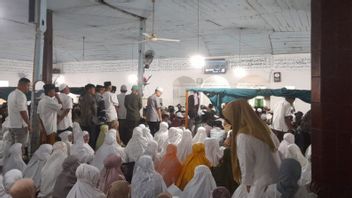 More Than A Thousand Pilgrims Celebrate Eid Al-Fitr At Surau Buya Lubuak Landua, April 9