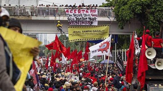 Mogok adalah Senjata Buruh