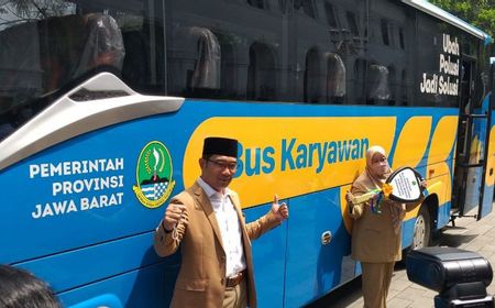 Ridwan Kamil Lepas 19 Keluarga Transmigran Jabar ke Kalimantan dan Aceh