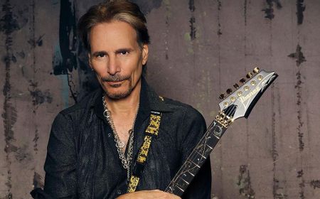 Kata Steve Vai Soal Reuni Formasi Album Eat 'Em And Smile-nya David Lee Roth: Agak Sulit