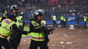 Catatan Tragedi Stadion Kanjuruhan: Ketika Hasil Reformasi Polri Disoroti Media Luar Negeri