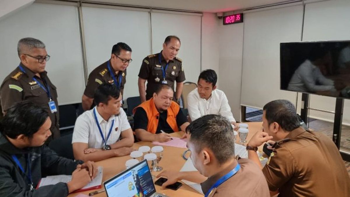 North Sumatra Police Transfer The Case Of The Former Langkat Regent Of The TIP Suspect To The Prosecutor's Office