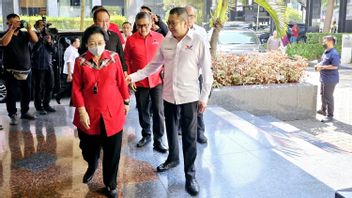 Megawati Attends A Routine Meeting Of Ganjar's Winning Team Accompanied By Prananda Prabowo