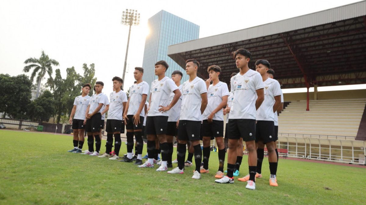 Jelang Piala Dunia U-17 2023, Timnas Indonesia Gelar Latihan Malam Hari