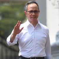 介绍！Mahendra Siregar，OJK老板候选人，现任外交部副部长，拥有190亿盾的资产