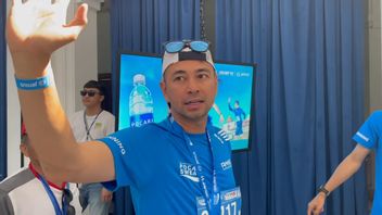 Raffi Ahmad Nostalgia Masa Kecil Sambil Lari Marathon di Kota Bandung