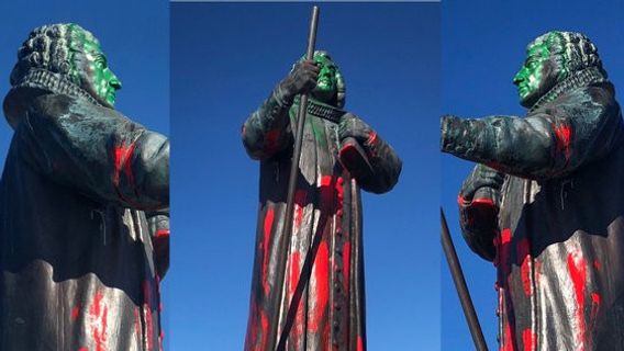 Not All Of The Damaged Statues Represent The Majority Opinion, In Greenland, For Example