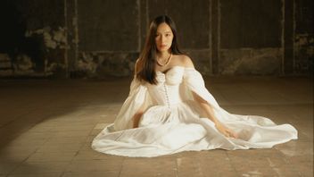 Shanna Shannon Hadirkan <i>Menunggumu Sampai Akhir Hidup</i>, Lagu Syahdu Ciptaan Melly Goeslaw