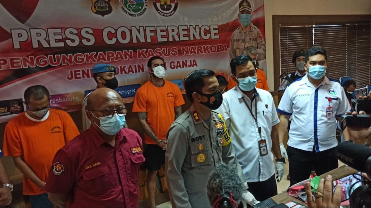 WNA Inggris Pemilik Hotel di Lombok & Kekasihnya Diciduk Polres Badung Terkait Kasus Ganja 