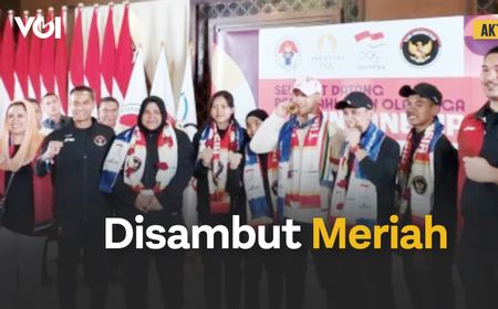 Atlet Olimpiade 2024 Pulang Tunjukkan Medali Emas, Rizki dan Veddriq Disambut Meriah