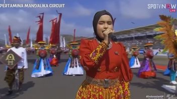 Princess Ariani Feels Honored To Be Able To Bring Indonesia Raya At The Opening Of The 2023 Mandalika MotoGP