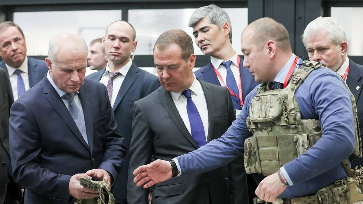 Bantah Rusia Kehabisan Persenjataan Seperti Tudingan Barat, Dmitry Medvedev: Kami Memiliki Segalanya