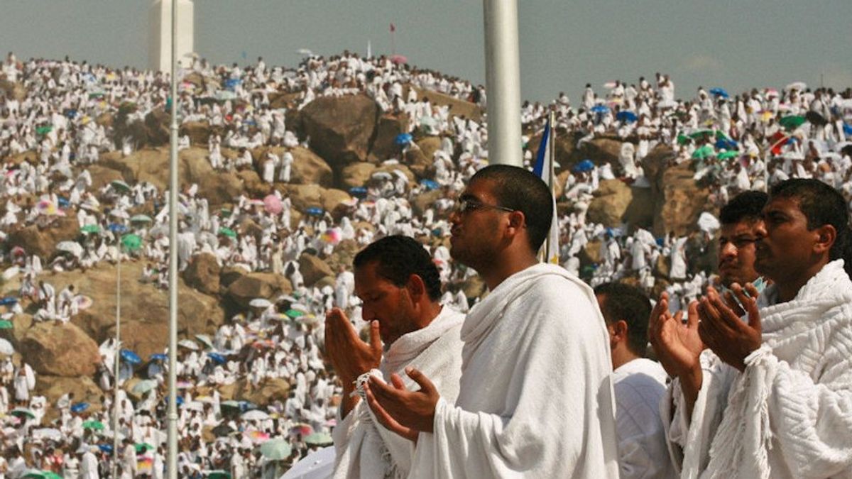 A Number Of Notes From Commission VIII Of The DPR Regarding The 2022 Hajj