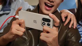 تسريب سعر OnePlus 15: الرائد أرخص من OnePlus 13 ، ولكن لا يزال غاهار