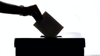 KPU يستعرض اقتراح الحكومة بإجراء انتخابات 2024 في 15 مايو