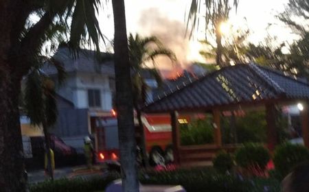 Rumah Mewah di Kalideres Terbakar Akibat Kompor Meledak, Satu Lansia Tewas