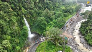 Mudik Lebaran, Jalur Lembah Anai dan Sitinjau Lauik Beroperasi 24 Jam