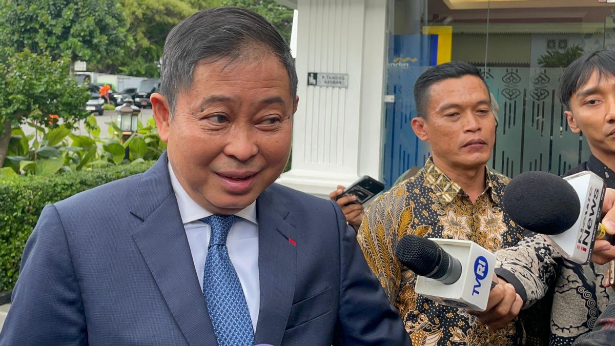 Invited By Cabinet Secretary, Ignatius Jonan Reluctant To Comment On Fast Train Debt
