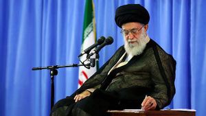 Lewat Surat, Khamenei Minta Bantuan Putin Usai Serangan AS