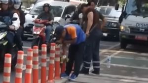 Viral Petugas Dishub Cabut Stick Cone Jalur Sepeda di Jalan Tentara Pelajar, Netizen: Idenya Siapa Sih?
