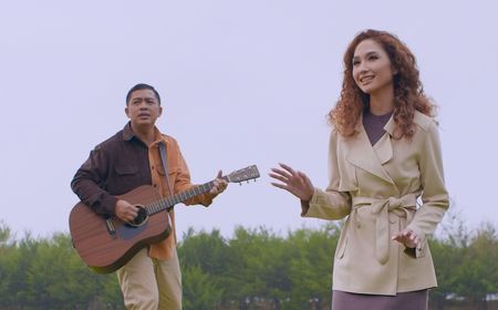 Roziana Cindy Lantunkan Lagu Ciptaan Ade Govinda, Paling Sejati