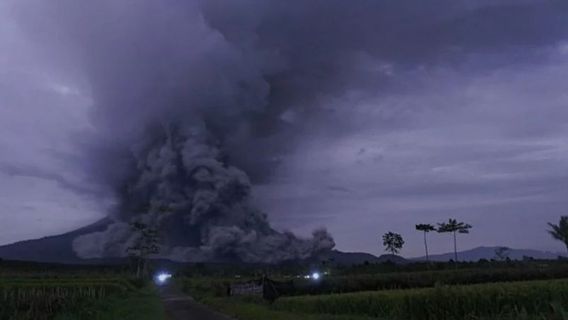 PVMBG: Status Gunung Semeru Masih Tetap Waspada