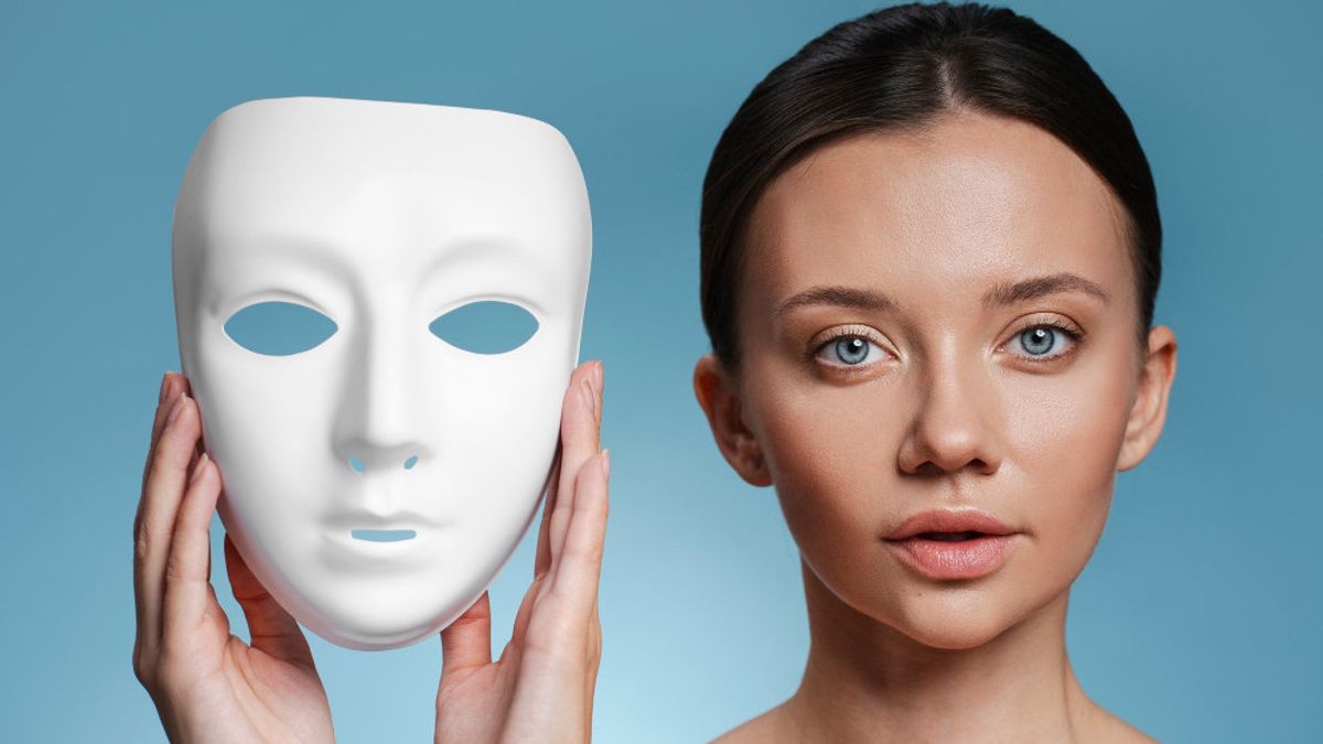 Are LED Facial Masks Effective In Overcoming Skin Problems? Here's An Expert Explanation