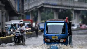 Pos Pantau Sunter Hulu Naik Siaga 2, Warga Bantaran Kali di Jakarta Waspada Banjir Kiriman
