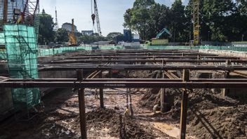 DKI Held Traffic Engineering At Patung Kuda - HI Roundabout For MRT Project