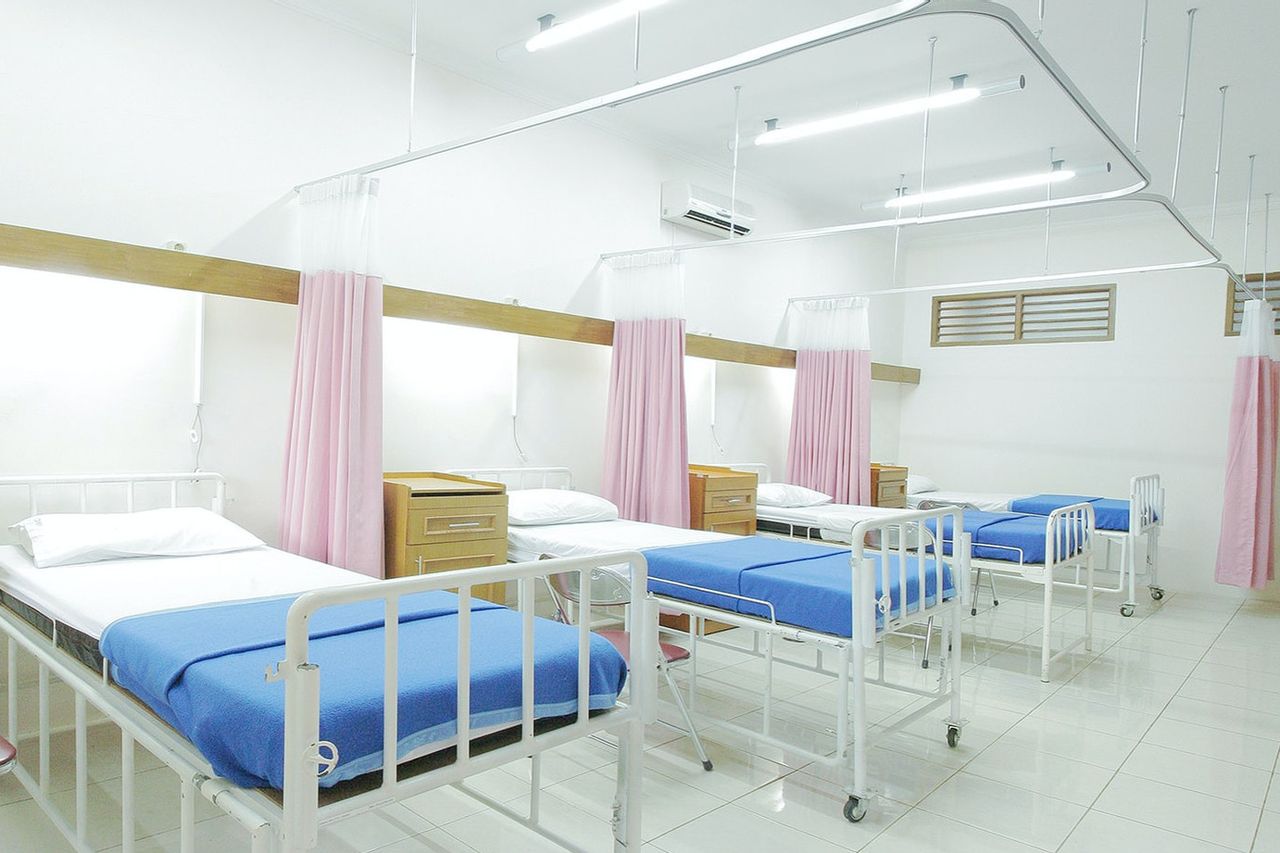 RSUPの謎の急性腎不全患者がNgoerah Bali教授に改善