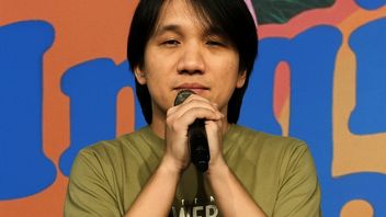 福津 JKT48: GMの姿とファンを怒らせる論争
