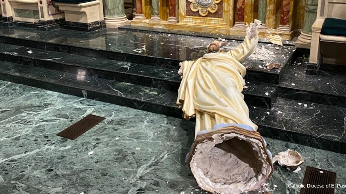 Vandalisme, Patung Yesus Dirusak di Katedral