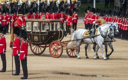 Perayaan Platinum Jubilee, Ratu Elizabeth II Dapat Hadiah Kuda dari Presiden Prancis Emmanuel Macron