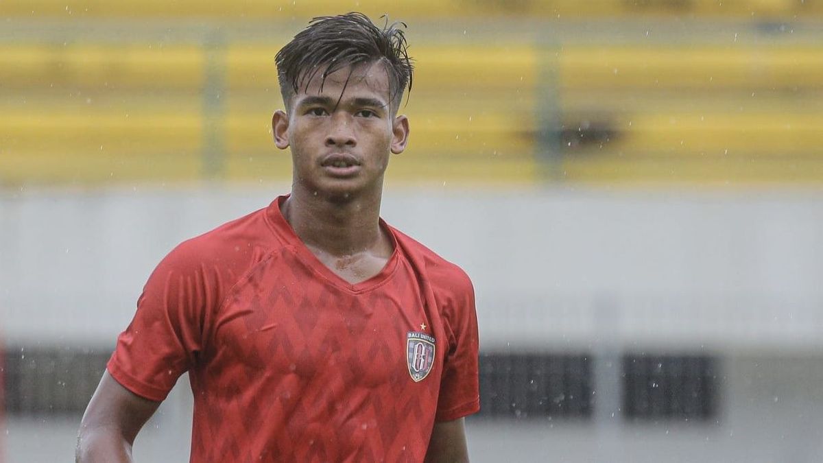 Dongkrak Jam Terbang, Irfan Jauhari Dipinjamkan Bali United ke Persis Solo