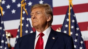 Trump Akui Tak Pernah Gunakan Chatbot meski Unggah Konten AI Manipulatif