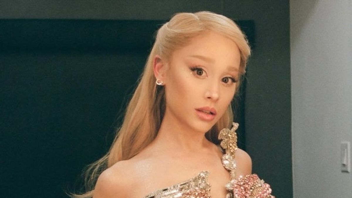 Ariana Grande Kesal Tiket Konsernya Dijual Calo dengan Harga Selangit