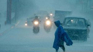 مراقبة منطقتي جاوة الغربية وبالي لديها القدرة على العواصف الرعدية اليوم