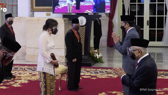 Fonctionnaire! Le Président Jokowi Donne Le Titre Honorifique à Artidjo Alkostar à Nakes