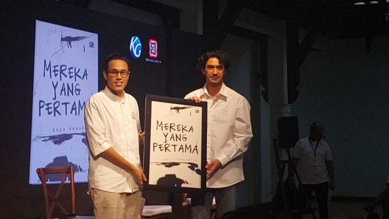 Debut Jadi Penulis, Reza Rahadian Bersyukur Tak Temui Banyak Tantangan