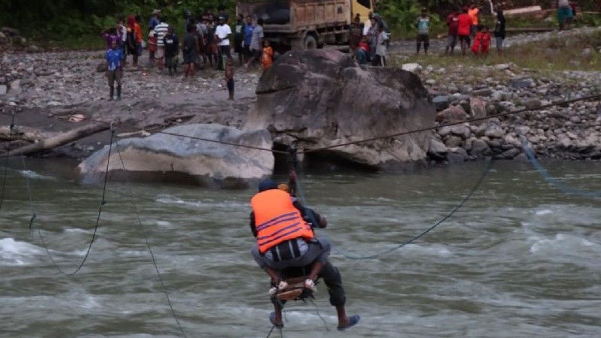 Jenazah TNI Korban Jembatan Putus di Sungai Digul Papua Ditemukan Tak Bernyawa 12 km dari Lokasi Kejadian