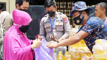 TNI-Polri Kompak Jaga Stabilitas Stok dan Harga Minyak Goreng di Banjarmasin