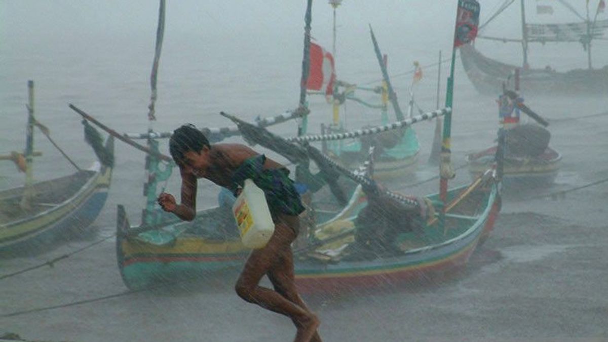 Soyez alertes! Java, Jateng, jusqu'à Sumut entrera dans la zone de fortes pluies aujourd'hui