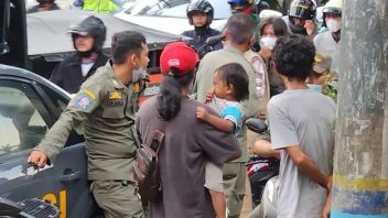 市政府威胁明古鲁居民如果向乞丐提供金钱,将被罚款100万印尼盾