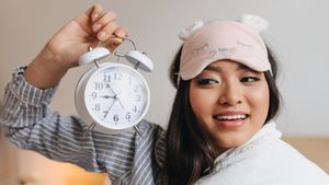 7 Kebiasaan Malam yang Membuat Anda Bangun Pagi Lebih Segar dan Bahagia